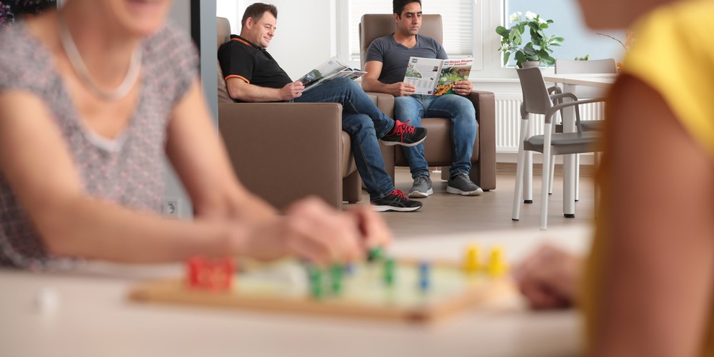 Wohnverbund - spielen mit Patienten